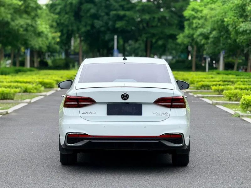 Volkswagen Lavida 2024 300TSI DSG Star Leading Edition interior photo 8
