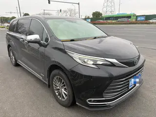 Toyota Sienna 2021 2.5L Hybrid Luxury Edition exterior photo 3 Toyota Sienna 2021 2.5L Hybrid Luxury Edition exterior photo 3