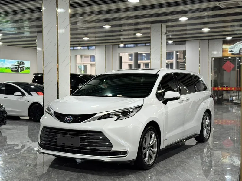 Toyota Sienna 2024 Doble motor 2.5L Versión de lujo exterior foto 1 Toyota Sienna 2024 Doble motor 2.5L Versión de lujo exterior foto 1