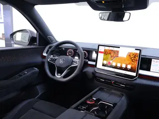Volkswagen Teramont 2025 Teramont Pro 450TSI Four-wheel drive peak version interior photo 15 Volkswagen Teramont 2025 Teramont Pro 450TSI Four-wheel drive peak version interior photo 15
