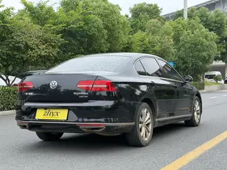 Volkswagen Magotan 2016 2.0TSI Zhixiang Noble Type exterior photo 7 Volkswagen Magotan 2016 2.0TSI Zhixiang Noble Type exterior photo 7
