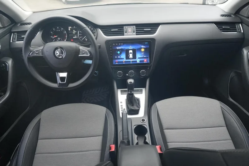 Skoda Octavia 2017 1.6L Automatic line creation exterior photo 5 Skoda Octavia 2017 1.6L Automatic line creation exterior photo 5