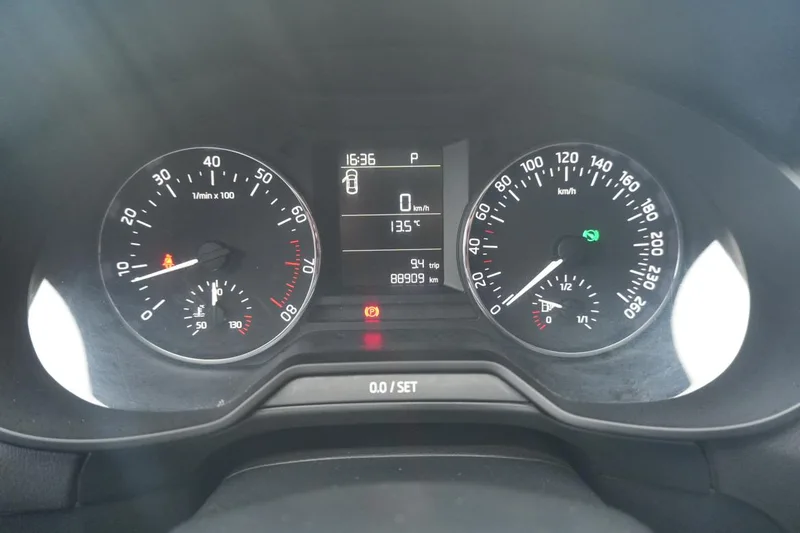 Skoda Octavia 2017 1.6L Automatic line creation interior photo 6 Skoda Octavia 2017 1.6L Automatic line creation interior photo 6