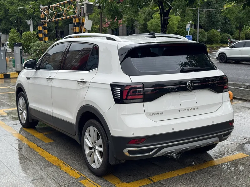 Volkswagen T-Cross 2021 1.5L Automatic Comfort Version exterior photo 6 Volkswagen T-Cross 2021 1.5L Automatic Comfort Version exterior photo 6