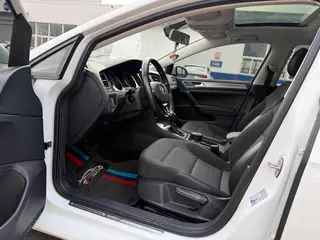 Volkswagen Golf 2020 280TSI DSG Comfortable interior photo 13 Volkswagen Golf 2020 280TSI DSG Comfortable interior photo 13