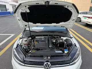 Volkswagen Golf 2020 280TSI DSG Comfortable interior photo 17 Volkswagen Golf 2020 280TSI DSG Comfortable interior photo 17