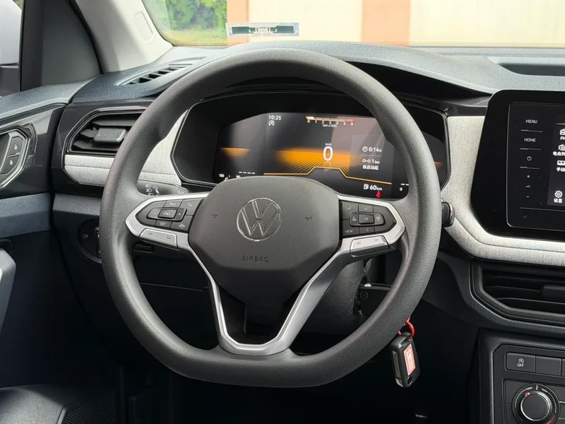 Volkswagen Tharu 2025 New talent 1.5L Sharp Edition exterior photo 4 Volkswagen Tharu 2025 New talent 1.5L Sharp Edition exterior photo 4
