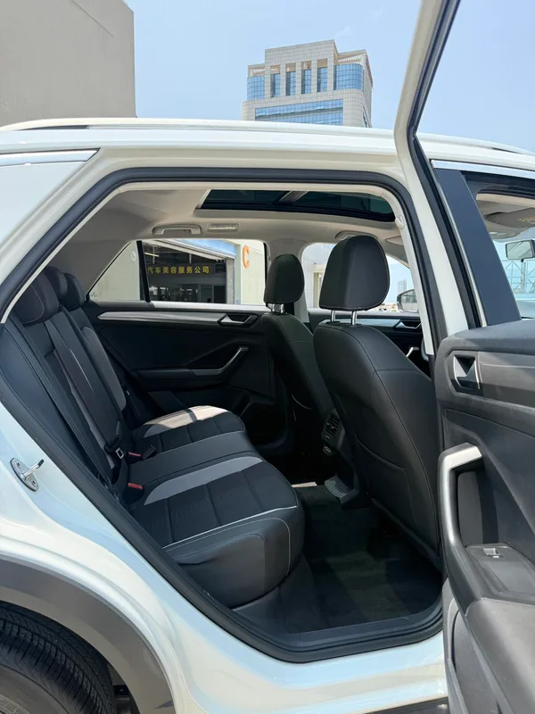 Volkswagen T-Cross 2019 230TSI DSG Two-wheel drive aggressive type Country VI interior photo 7 Volkswagen T-Cross 2019 230TSI DSG Two-wheel drive aggressive type Country VI interior photo 7