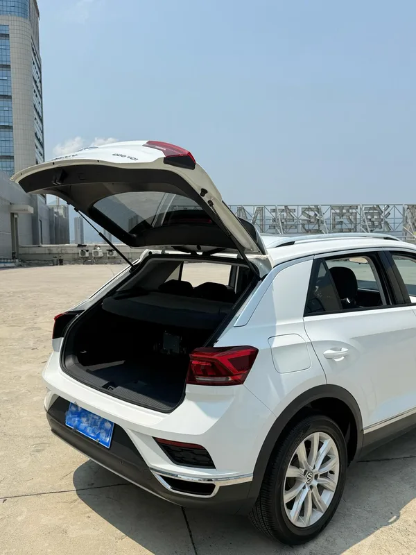 Volkswagen T-Cross 2019 230TSI DSG Two-wheel drive aggressive type Country VI interior photo 9 Volkswagen T-Cross 2019 230TSI DSG Two-wheel drive aggressive type Country VI interior photo 9