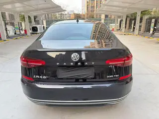 Volkswagen Passat 2019 330TSI Elite Edition Country VI interior photo 8 Volkswagen Passat 2019 330TSI Elite Edition Country VI interior photo 8
