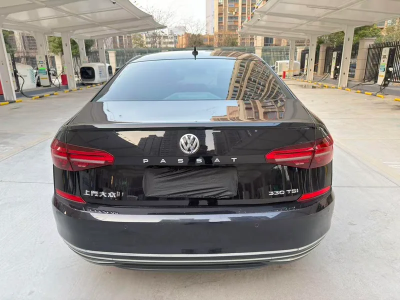 Volkswagen Passat 2019 330TSI Elite Edition Country VI interior photo 8 Volkswagen Passat 2019 330TSI Elite Edition Country VI interior photo 8