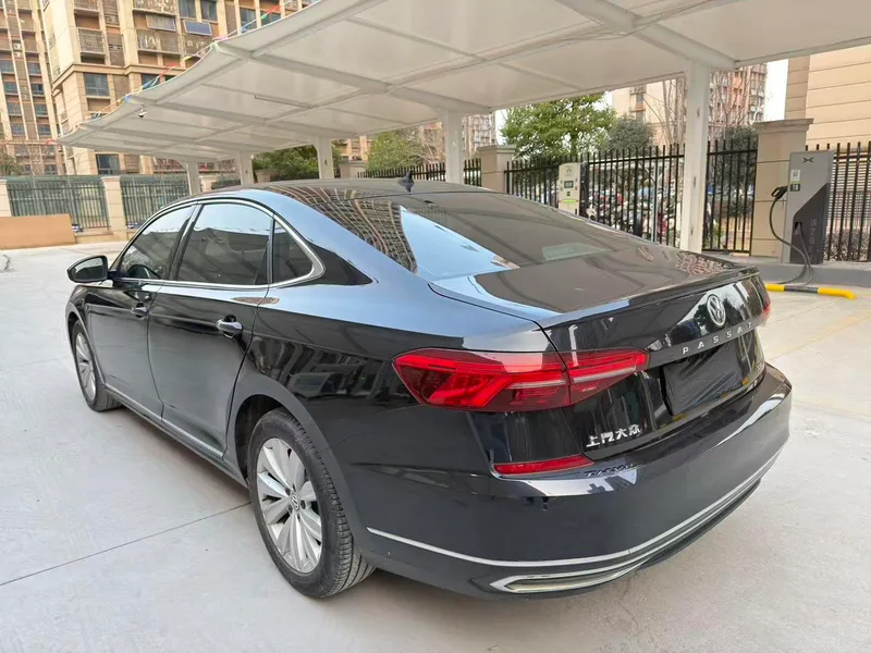 Volkswagen Passat 2019 330TSI Elite Edition Country VI interior photo 9 Volkswagen Passat 2019 330TSI Elite Edition Country VI interior photo 9
