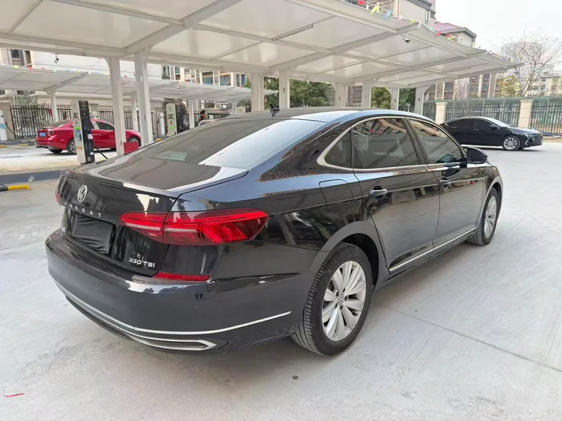 Volkswagen Passat 2019 330TSI Elite Edition Country VI interior photo 10 Volkswagen Passat 2019 330TSI Elite Edition Country VI interior photo 10