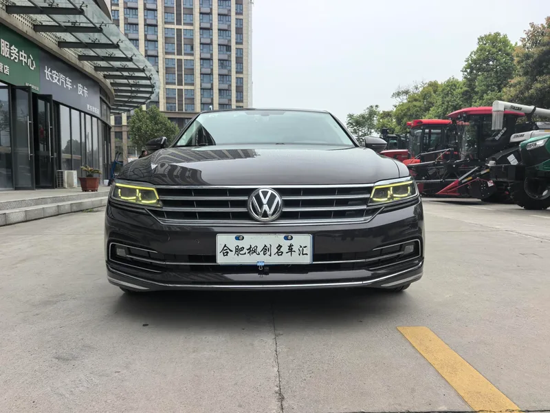 Volkswagen Phideon 2018 Restyling 380TSI Two-Drive Ultimate exterior photo 2 Volkswagen Phideon 2018 Restyling 380TSI Two-Drive Ultimate exterior photo 2
