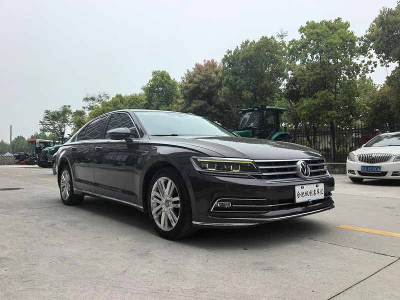 Volkswagen Phideon 2018 Restyling 380TSI Two-Drive Ultimate exterior photo 3 Volkswagen Phideon 2018 Restyling 380TSI Two-Drive Ultimate exterior photo 3