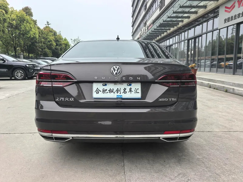 Volkswagen Phideon 2018 Restyling 380TSI Two-Drive Ultimate exterior photo 9 Volkswagen Phideon 2018 Restyling 380TSI Two-Drive Ultimate exterior photo 9