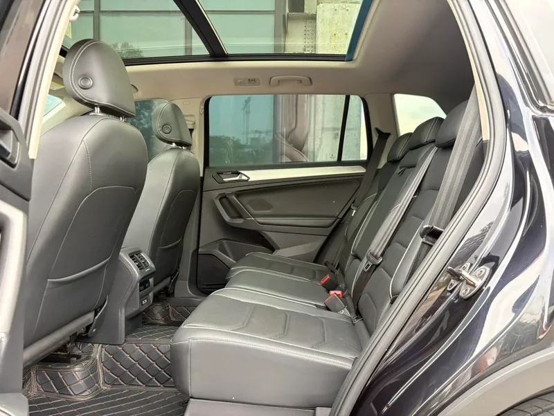 Volkswagen Tiguan L 2017 330TSI Automatic Two-Drive Ultimate exterior photo 5 Volkswagen Tiguan L 2017 330TSI Automatic Two-Drive Ultimate exterior photo 5