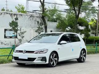 Volkswagen Golf GTI 2018 2.0TSI GTI