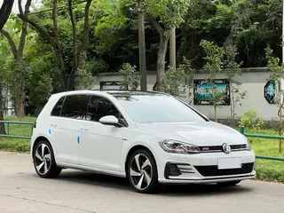 Volkswagen Golf GTI 2018 2.0TSI GTI exterior photo 3 Volkswagen Golf GTI 2018 2.0TSI GTI exterior photo 3