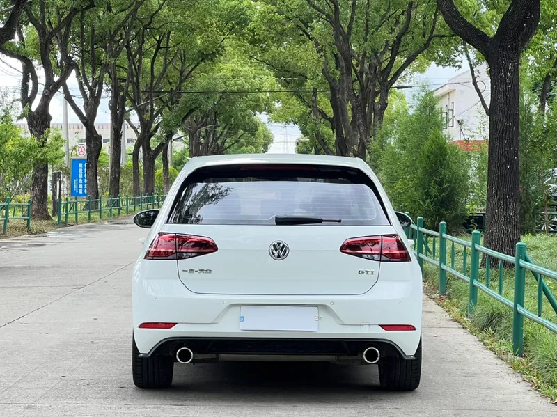 Volkswagen Golf GTI 2018 2.0TSI GTI exterior photo 6 Volkswagen Golf GTI 2018 2.0TSI GTI exterior photo 6