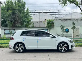 Volkswagen Golf GTI 2018 2.0TSI GTI exterior photo 8 Volkswagen Golf GTI 2018 2.0TSI GTI exterior photo 8