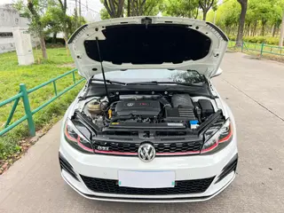 Volkswagen Golf GTI 2018 2.0TSI GTI interior photo 11 Volkswagen Golf GTI 2018 2.0TSI GTI interior photo 11