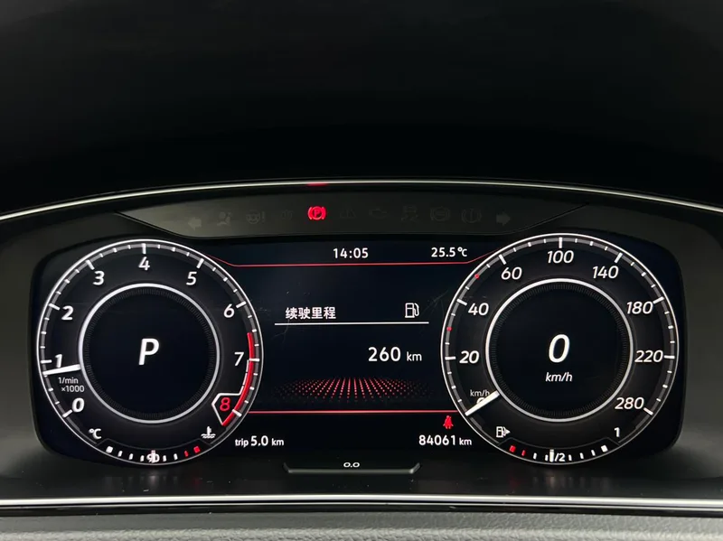 Volkswagen Golf GTI 2018 2.0TSI GTI interior photo 15 Volkswagen Golf GTI 2018 2.0TSI GTI interior photo 15