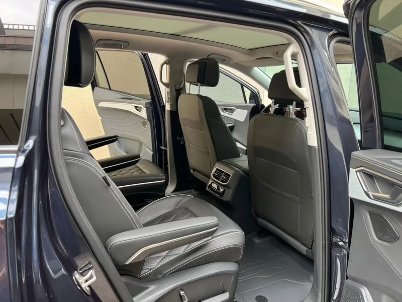 Volkswagen Talagon 2021 530TSI Edición insignia de tracción en las cuatro ruedas Pro interior foto 9 Volkswagen Talagon 2021 530TSI Edición insignia de tracción en las cuatro ruedas Pro interior foto 9