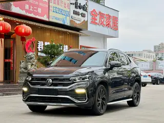 Volkswagen Tayron X 2020 330TSI Versión de conexión inteligente premium con tracción en dos ruedas