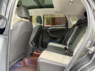 Volkswagen Tayron X 2020 330TSI Two-Drive Distinguished Zhilian Edition interior photo 6