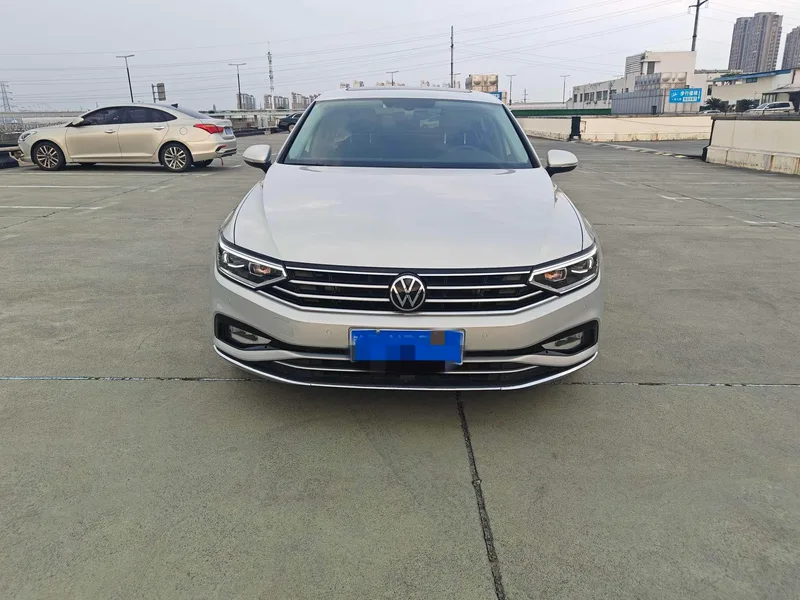 Volkswagen Magotan 2020 330TSI DSG Leading Type exterior photo 2 Volkswagen Magotan 2020 330TSI DSG Leading Type exterior photo 2