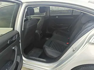 Volkswagen Magotan 2020 330TSI DSG Leading Type interior photo 12 Volkswagen Magotan 2020 330TSI DSG Leading Type interior photo 12