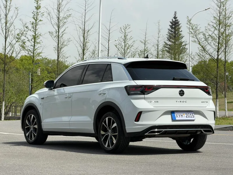 Volkswagen T-Roc 2024 300TSI DSG Chen Guang Edition interior photo 20 Volkswagen T-Roc 2024 300TSI DSG Chen Guang Edition interior photo 20