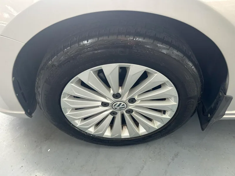 Volkswagen Lavida 2019 1.5L Automatic Comfort Version Country VI exterior photo 9 Volkswagen Lavida 2019 1.5L Automatic Comfort Version Country VI exterior photo 9