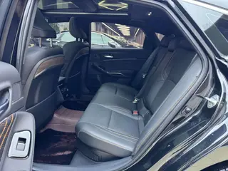 Toyota Avalon 2024 Intelligent electric hybrid double engine 2.5L E-CVT XLE Premium Edition interior photo 10 Toyota Avalon 2024 Intelligent electric hybrid double engine 2.5L E-CVT XLE Premium Edition interior photo 10