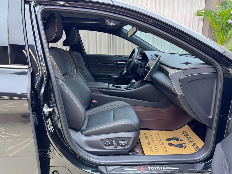 Toyota Avalon 2024 Intelligent electric hybrid double engine 2.5L E-CVT XLE Premium Edition interior photo 11 Toyota Avalon 2024 Intelligent electric hybrid double engine 2.5L E-CVT XLE Premium Edition interior photo 11
