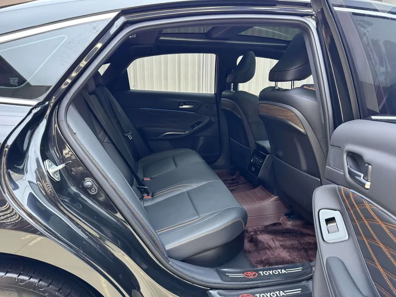 Toyota Avalon 2024 Intelligent electric hybrid double engine 2.5L E-CVT XLE Premium Edition interior photo 12 Toyota Avalon 2024 Intelligent electric hybrid double engine 2.5L E-CVT XLE Premium Edition interior photo 12