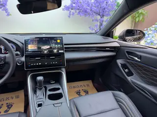 Toyota Avalon 2024 Intelligent electric hybrid double engine 2.5L E-CVT XLE Premium Edition interior photo 14 Toyota Avalon 2024 Intelligent electric hybrid double engine 2.5L E-CVT XLE Premium Edition interior photo 14