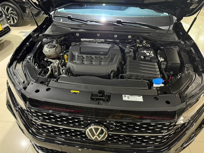 Volkswagen Passat 2025 outstanding 330TSI Star Elite Edition interior photo 11 Volkswagen Passat 2025 outstanding 330TSI Star Elite Edition interior photo 11