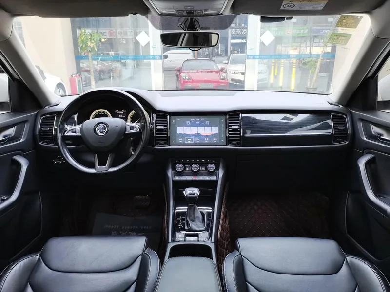 Skoda Kodiaq 2018 Restyling TSI330 7 Seat Two-Drive Luxury Premium Edition exterior photo 7 Skoda Kodiaq 2018 Restyling TSI330 7 Seat Two-Drive Luxury Premium Edition exterior photo 7