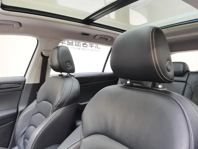 Skoda Kodiaq 2018 Restyling TSI330 7 Seat Two-Drive Luxury Premium Edition interior photo 12 Skoda Kodiaq 2018 Restyling TSI330 7 Seat Two-Drive Luxury Premium Edition interior photo 12