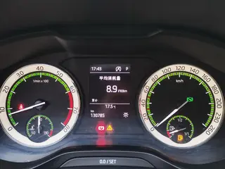 Skoda Kodiaq 2018 Restyling TSI330 7 Seat Two-Drive Luxury Premium Edition interior photo 14 Skoda Kodiaq 2018 Restyling TSI330 7 Seat Two-Drive Luxury Premium Edition interior photo 14