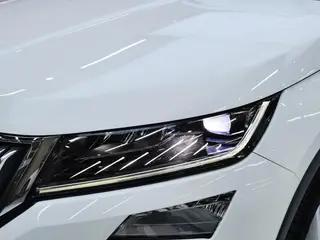 Skoda Kodiaq 2018 Restyling TSI330 7 Seat Two-Drive Luxury Premium Edition interior photo 19 Skoda Kodiaq 2018 Restyling TSI330 7 Seat Two-Drive Luxury Premium Edition interior photo 19