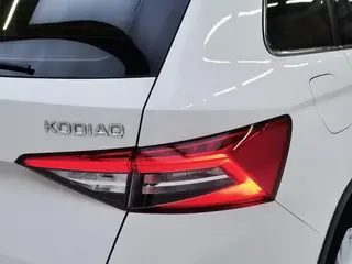 Skoda Kodiaq 2018 Restyling TSI330 7 Seat Two-Drive Luxury Premium Edition interior photo 20 Skoda Kodiaq 2018 Restyling TSI330 7 Seat Two-Drive Luxury Premium Edition interior photo 20