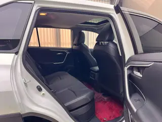 Toyota Wildlander 2022 Dual Power 2.5L Two-wheel drive luxury PLUS version interior photo 11 Toyota Wildlander 2022 Dual Power 2.5L Two-wheel drive luxury PLUS version interior photo 11