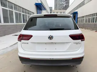 Volkswagen Tiguan L 2018 380TSI Automatic four-wheel drive deluxe edition interior photo 11 Volkswagen Tiguan L 2018 380TSI Automatic four-wheel drive deluxe edition interior photo 11