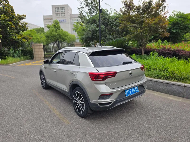 Volkswagen T-Cross 2020 280TSI DSG Modèle de luxe à deux roues motrices extérieur photo 2 Volkswagen T-Cross 2020 280TSI DSG Modèle de luxe à deux roues motrices extérieur photo 2