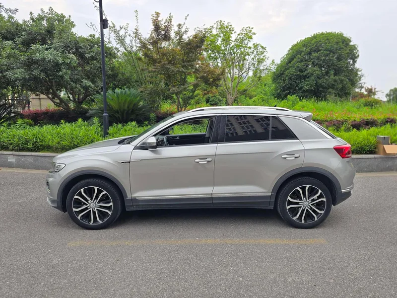 Volkswagen T-Cross 2020 280TSI DSG Modèle de luxe à deux roues motrices extérieur photo 4 Volkswagen T-Cross 2020 280TSI DSG Modèle de luxe à deux roues motrices extérieur photo 4