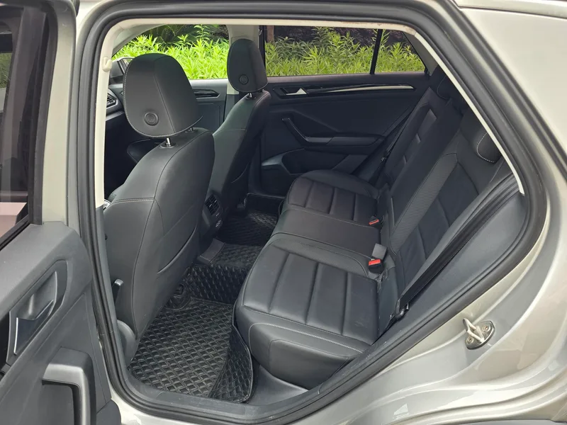 Volkswagen T-Cross 2020 280TSI DSG Modèle de luxe à deux roues motrices intérieur photo 11 Volkswagen T-Cross 2020 280TSI DSG Modèle de luxe à deux roues motrices intérieur photo 11