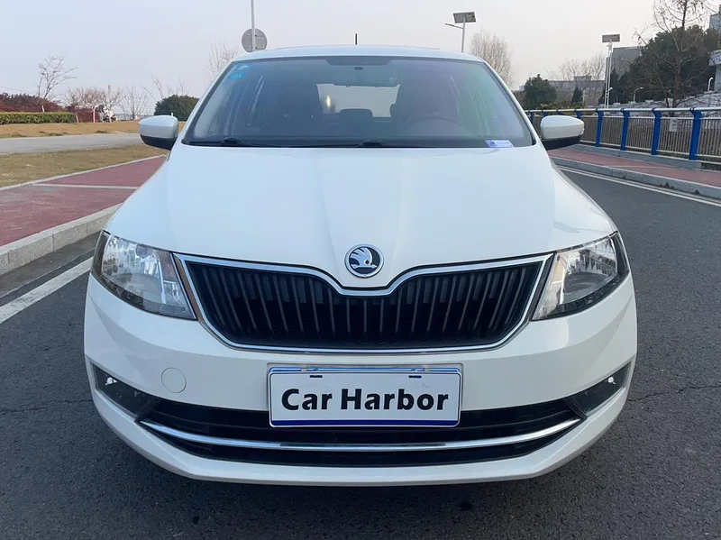 Skoda Rapid Spaceback 2019 Restyling 1.5L Automatic Comfort Version China V exterior photo 2